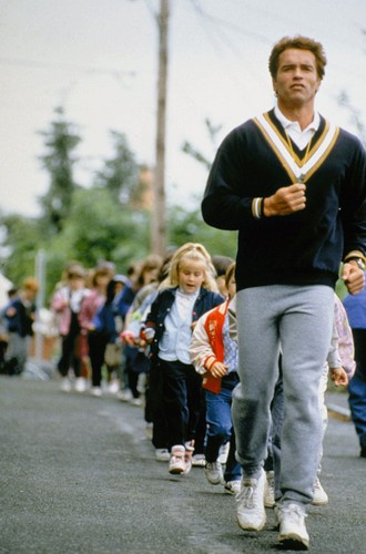 Arnold Schwarzenegger w filmie 'Gliniarz w przedszkolu'