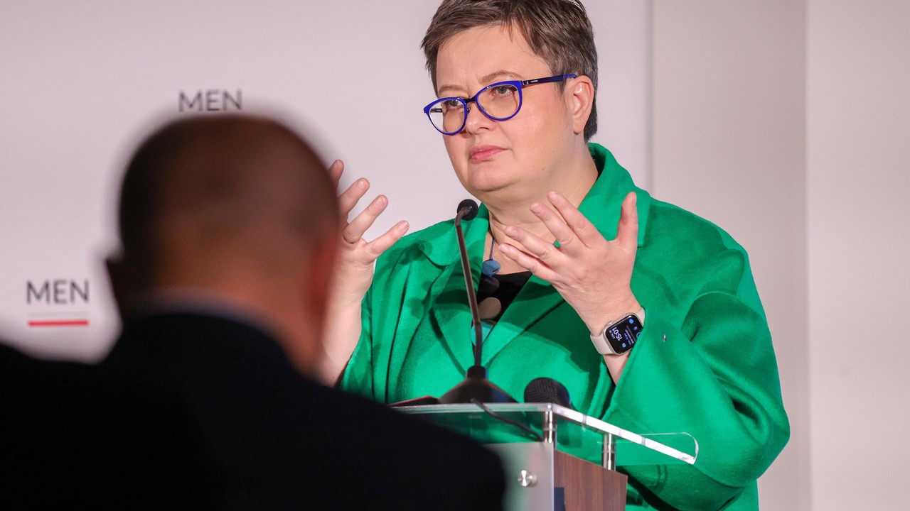 Biskupi protestują przeciwko "seksualizacji dzieci". Ministra ostro: episkopat kłamie