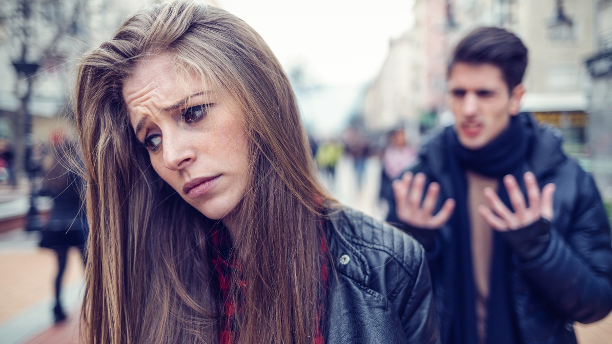 Manžel nedokáže odpustiť manželke, že si pri ňom prdla. (ilustračné foto)