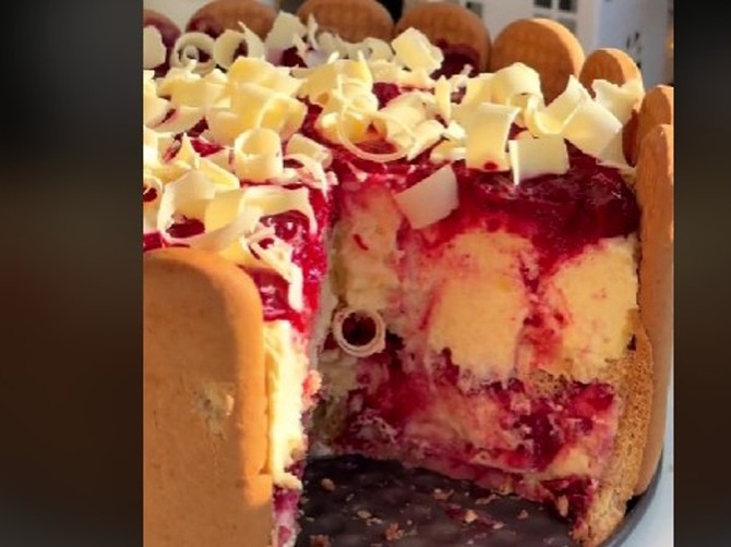 Vanila višnja posna torta