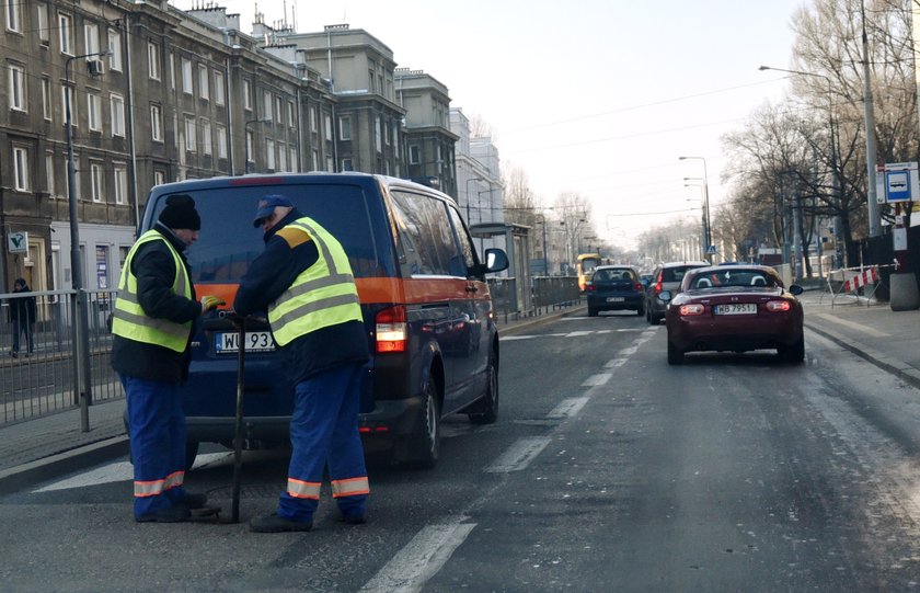 Woda zalała Obozową