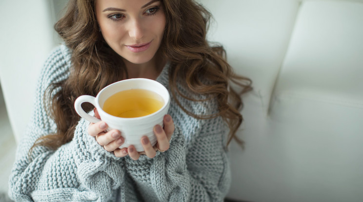 Oltja a szomjat és meg is szépít a tea / Fotó: Shutterstock