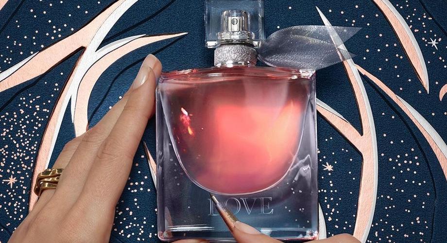 Kosmiczna wyprzedaż damskich perfum trwa! Popularne zapachy za ułamek ceny