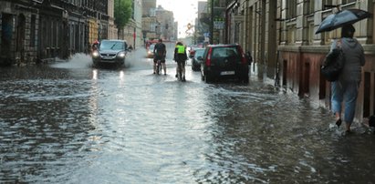 Burze z gradem i silny wiatr! Jest ostrzeżenie dla całego województwa łódzkiego