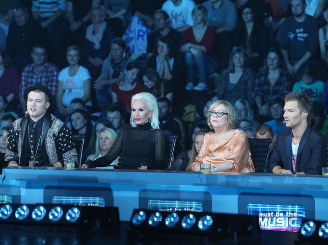 Jury 'Must Be The Music'