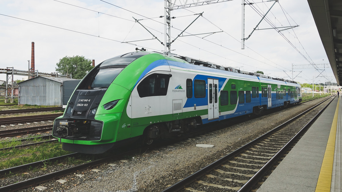 Startuje najtańsze połączenie kolejowe na lotnisko w Polsce. Oto cena biletu