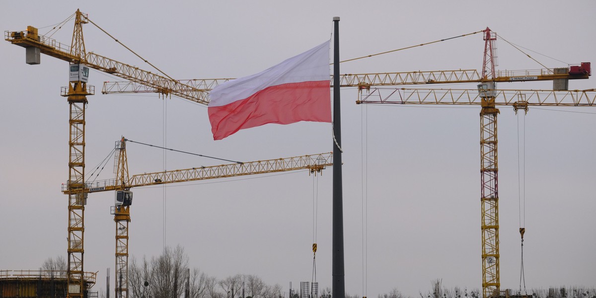 Samorządowcy alarmują, że nadeszły krytyczne lata dla rozwoju lokalnego, a rzeczywiste skutki obniżenia wpływów do samorządów z podatku PIT, jeszcze pogłębią ten stan rzeczy 