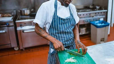 Divergent views trail why some men do not cook. [soulfoodandsoutherncooking]