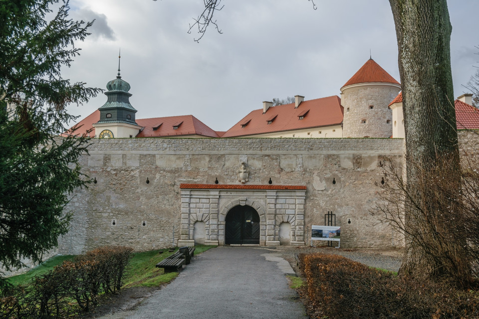 Zamek Pieskowa Skała po 3 latach prac konserwatorskich odzyskał dawny blask