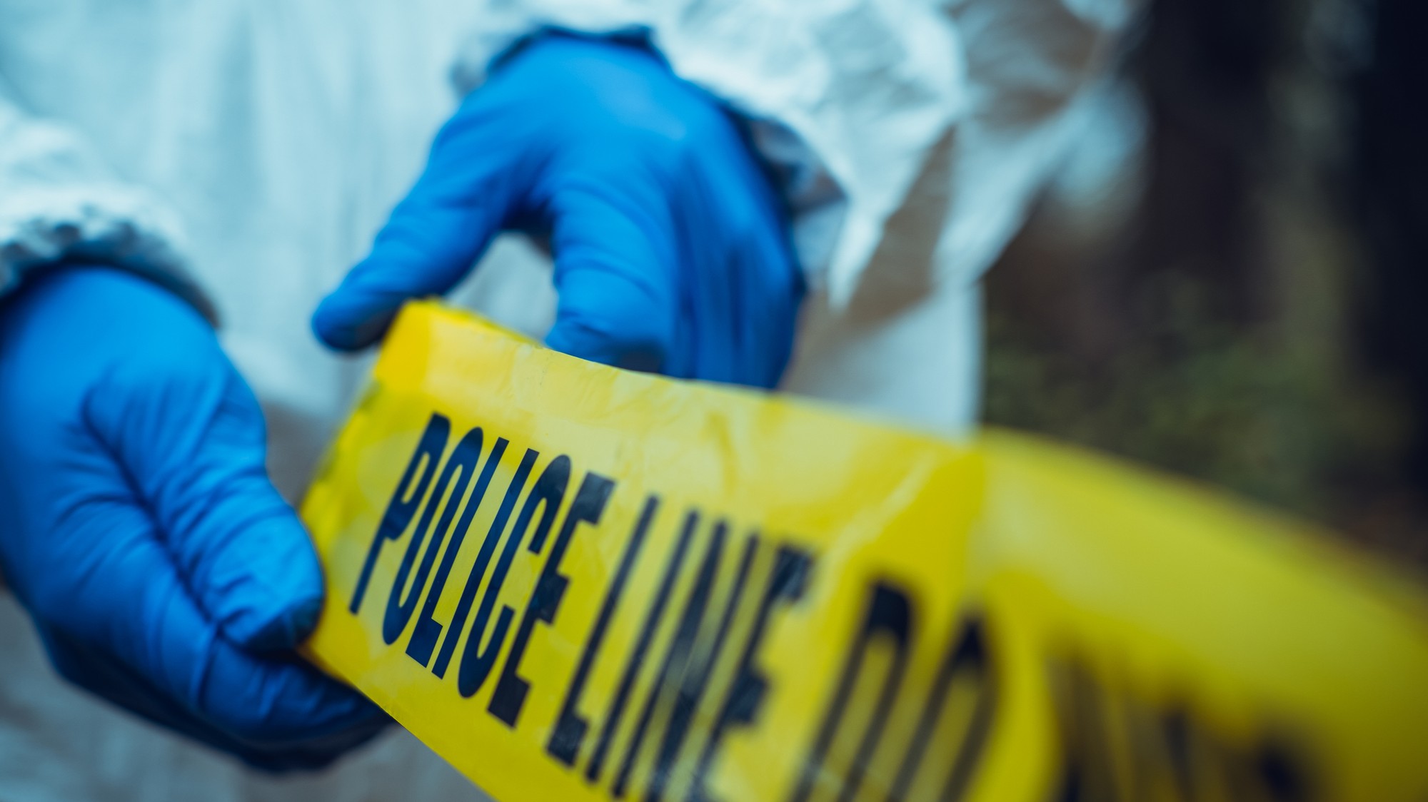 Drevená lávka na pláži El Bocal v Santanderi sa zrútila, pričom najmenej štyria ľudia prišli o život a dvaja sú nezvestní. (ilustračné foto)