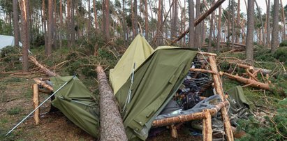 Ksiądz o śmierci Olgi i Asi: to nie rodzice powinni grzebać swoje dzieci