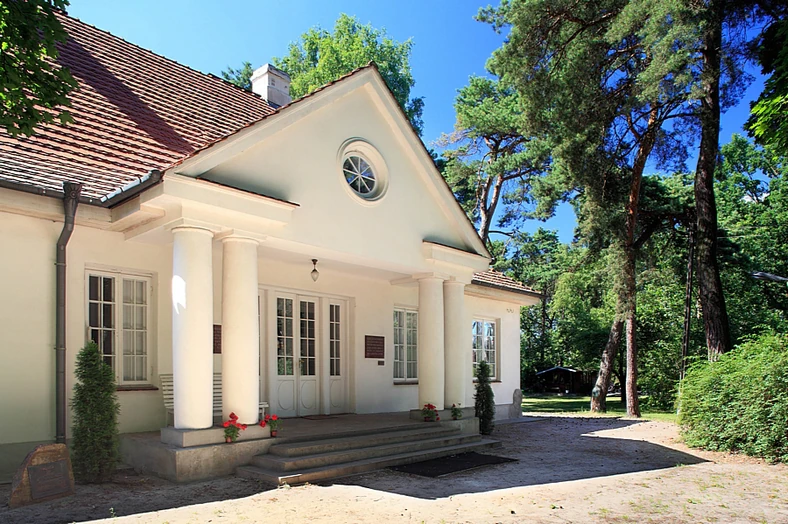 As dach sulejówek