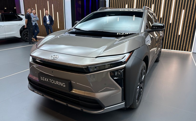Nowa Toyota bZ4X Touring