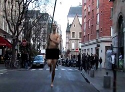 Tyczkarz szuka sponsora... nago