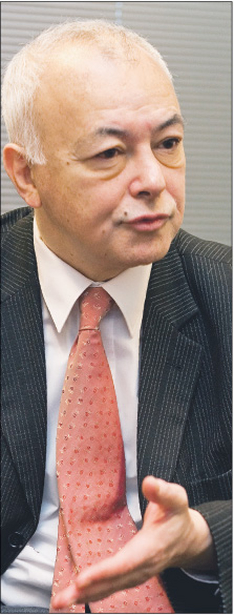 Prof. dr hab. Michał Kulesza to wybitny specjalista w dziedzinie prawa administracyjnego i niekwestionowany autorytet w środowiskach samorządowych