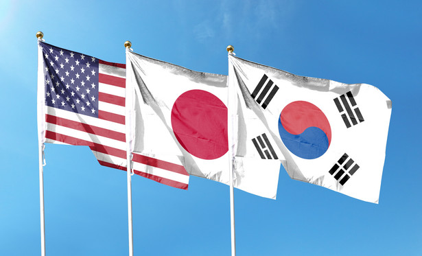 Ministrowie obrony USA i Korei Południowej uzgodnili zacieśnienie trójstronnej współpracy z Japonią