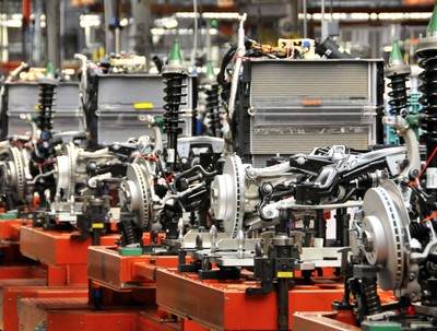 Sprzedawcy części samochodowych korzystają na kryzysie