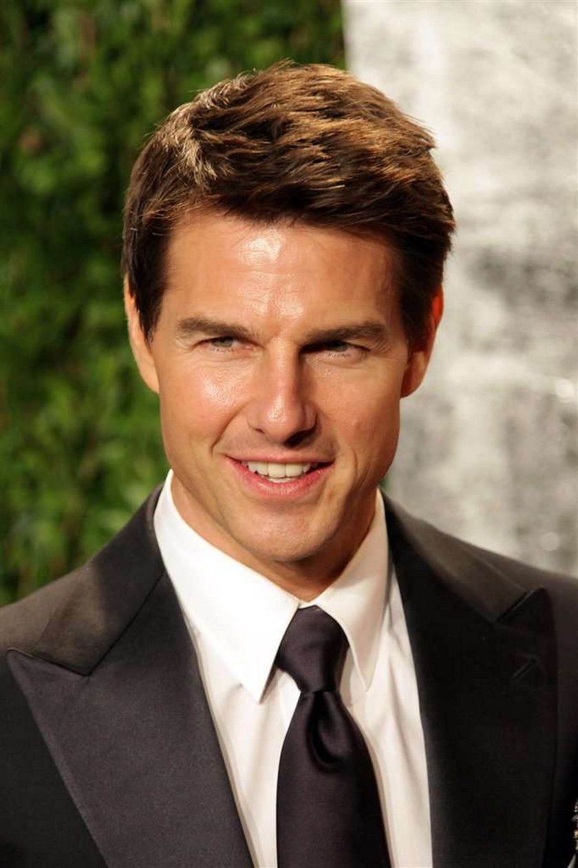 Tom Cruise W Magazine 2012 retusz