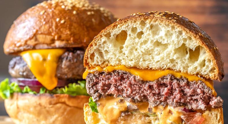 Butcher expert Pat LaFrieda told Insider how to make the perfect burger at home.Ion Tavitian/500px/Getty Images
