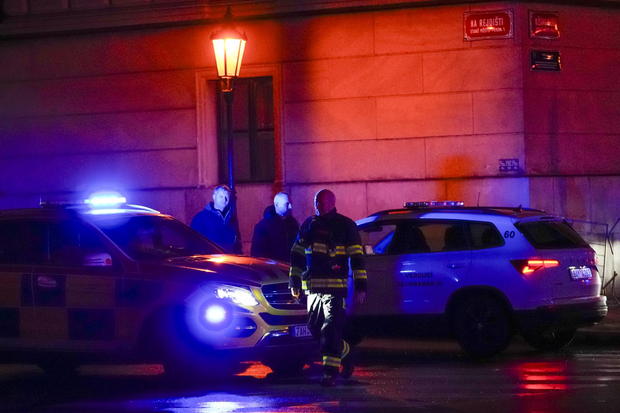 Českom otriasla streľba na univerzite v Prahe.