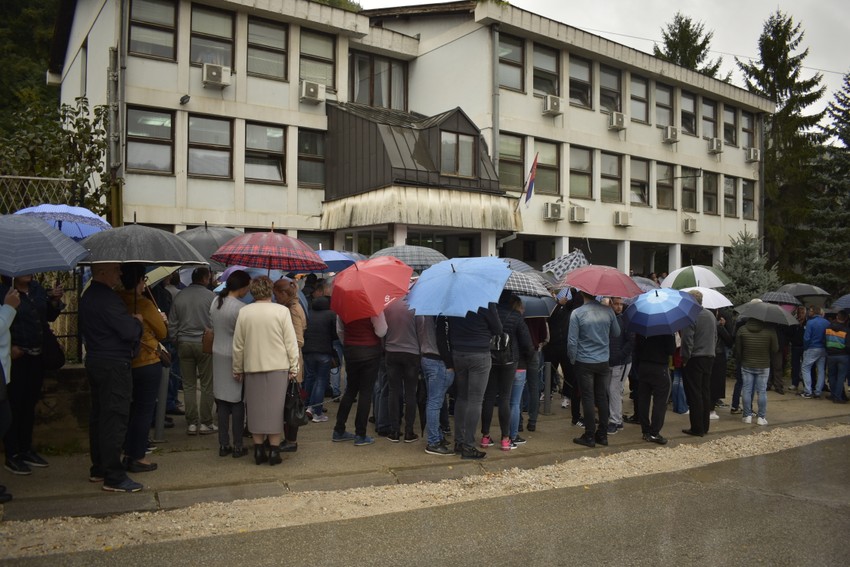 radnici fabrike milan blagojevic pred sudom u ivanjici 2