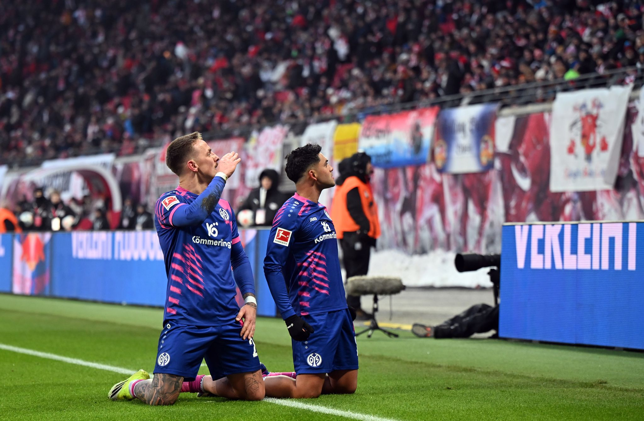 Mainz schlägt Leipzig 2:1 und klettert vorübergehend aus der Abstiegszone