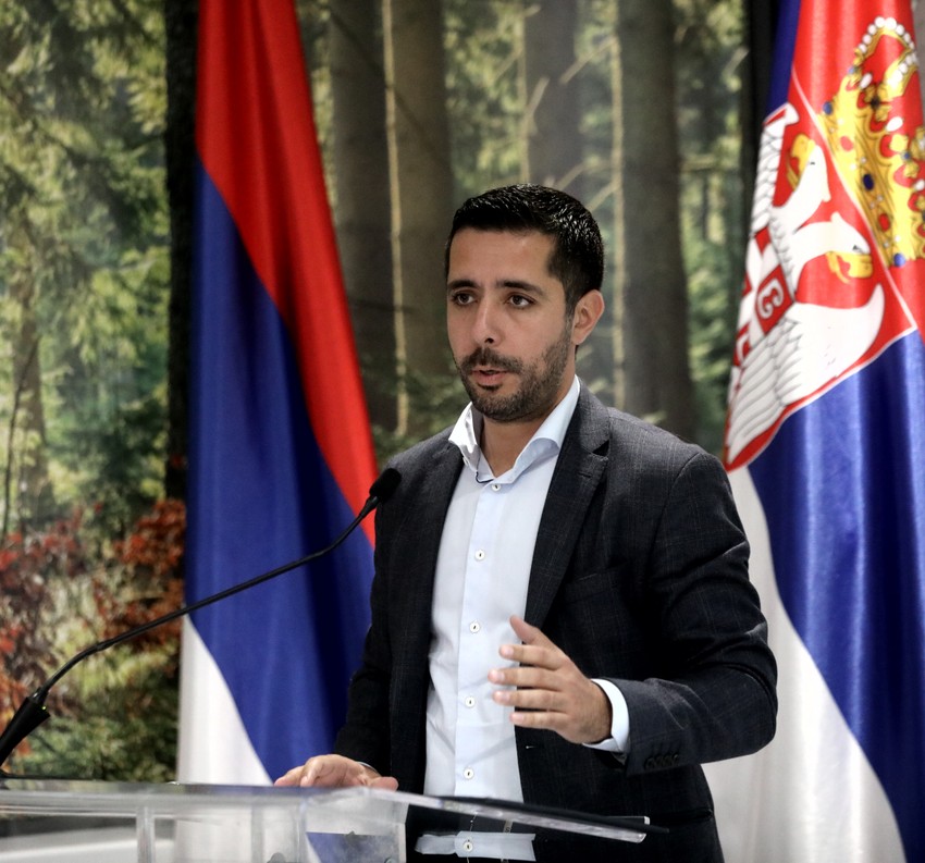 Ministar Tomislav Momirović