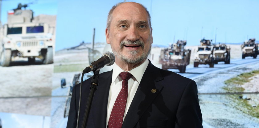 Macierewicz: w ciągu 10 lat nasza armia będzie w stanie zatrzymać każdego przeciwnika