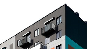 Pułapka dla właścicieli mieszkań, w którą wiele osób wpada. To samowola budowlana, za którą zapłacisz choćby 5 tys. zł