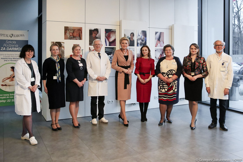 Wizyta Pierwszych Dam Polski i Macedonii w szpitalu klinicznym w Warszawie