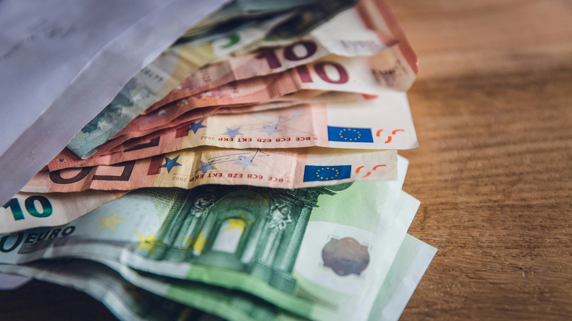 Koľko hotovosti mať doma pre prípad vojny či krízy?