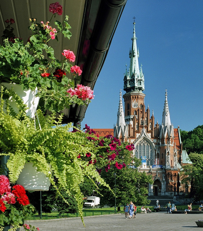 Kraków, Rynek Podgórski i kościół św. Józefa