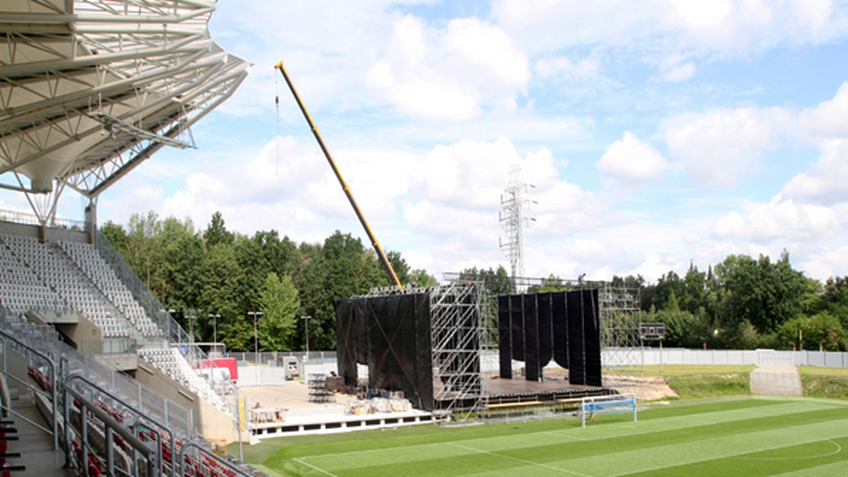 Na stadionie przy alei Unii trwają przygotowania do drugiej edycji Top Łódź Festiwal, który odbędzie się już 20 sierpnia. W Łodzi pojawią się najlepsi wykonawcy muzyki pop. Usłyszeć będzie można, między innymi, Varius Manx, Wilki czy De Mono.