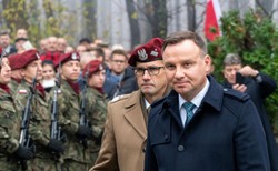 "Było warto, mimo że żyłem tylko 20 kilka lat". Tak zdaniem prezydenta Dudy mówiliby dziś żołnierze polegli za Polskę