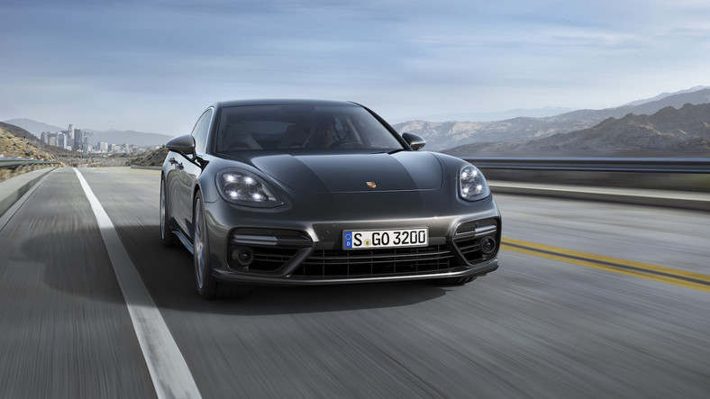 Porsche Panamera II