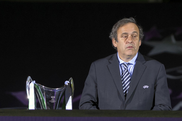 Platini w przyszłym roku podejmie decyzję o kandydowaniu na szefa FIFA