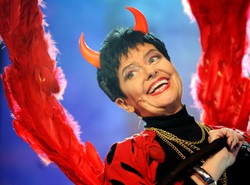 Senyszyn liczy w eurowyborach na katolików