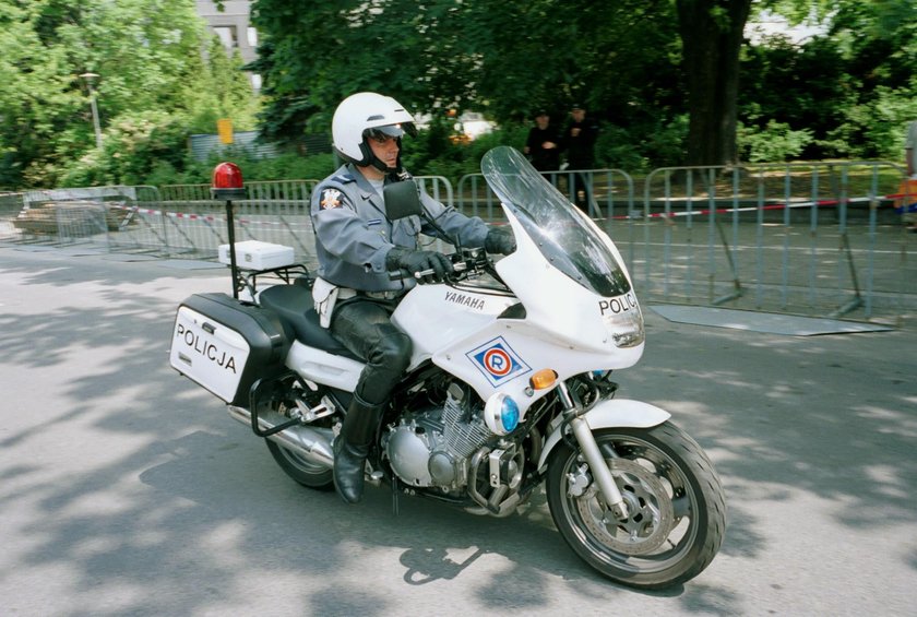 Tak zmieniała się policja