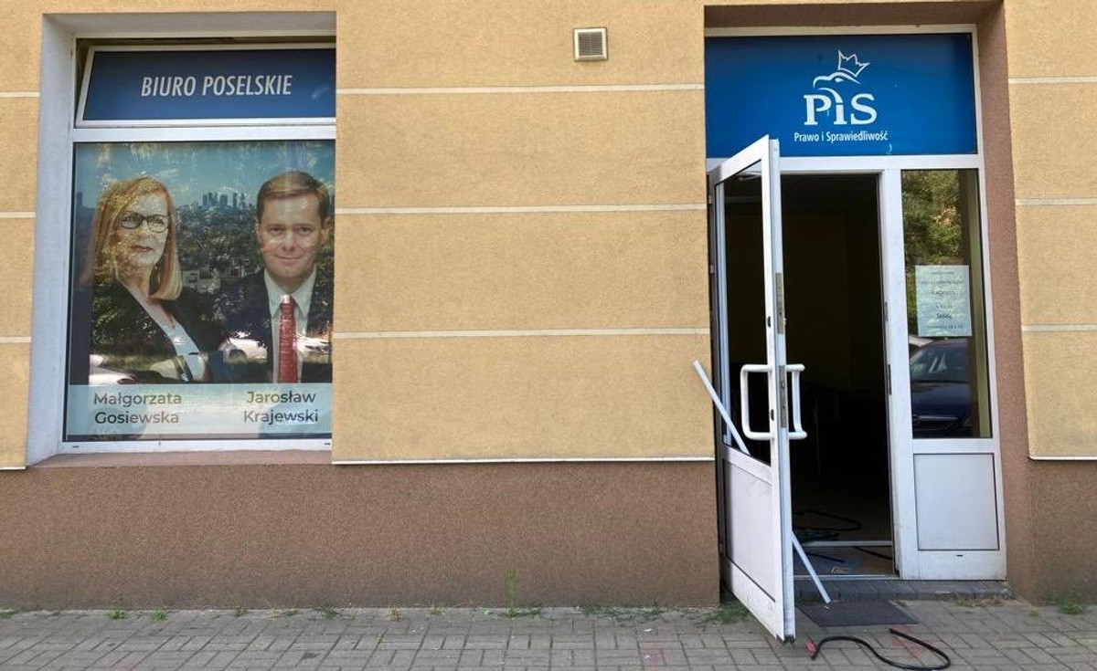 Biuro posłów PiS