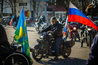 "Hipokryzja Zachodu jest niewiarygodna. Złamanie Rosji celem NATO"