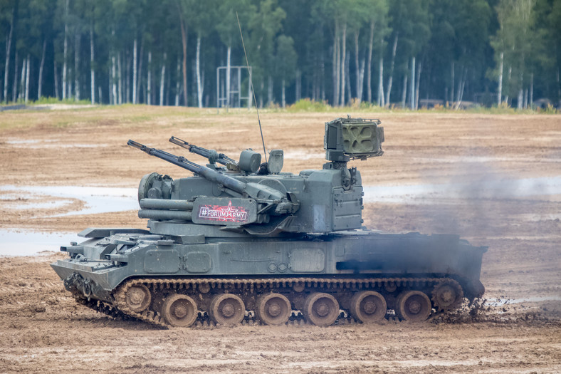 Samobieżna wyrzutnia pocisków przeciwlotniczych 2K22 Tunguska