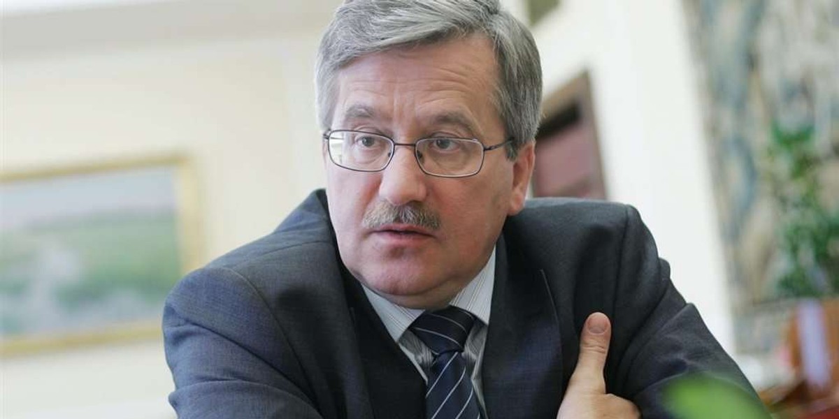 Komorowski bez ubezpieczenia. Na pokaz?