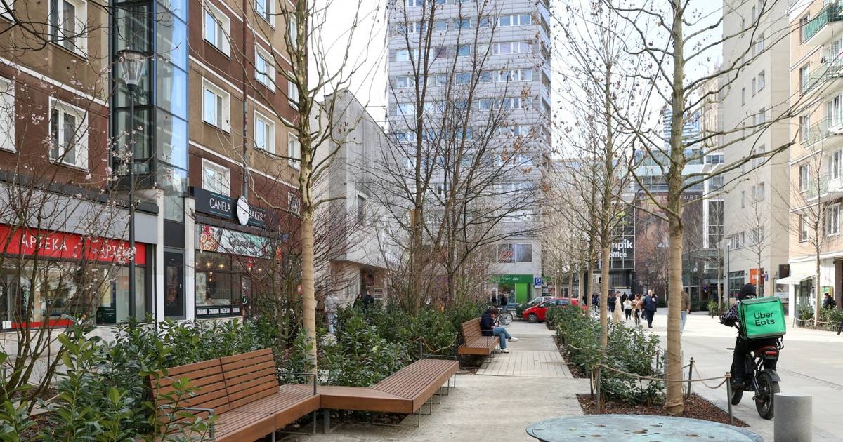 Blok zmienia się w hotel? Mieszkańcy warszawskiego wieżowca załamują ręce