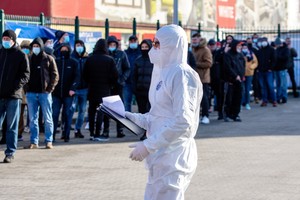 COVID-19. Wariant omikron. Niemieckie recepty na piątą falę pandemii