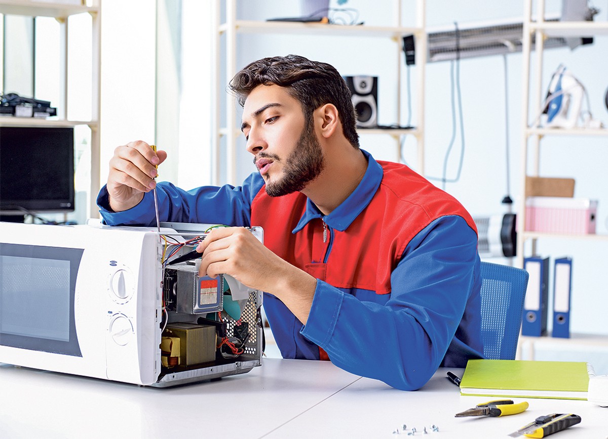 Kraj za aparate koji rade dok traje garancija: EU sprema rezoluciju o zabrani "ugrađenih kvarova", evo šta to znači za nas