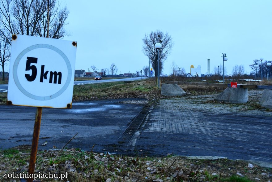 Zlikwidowana stacja benzynowa przy drodze nr 91