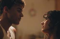 Kultowy romans powrócił w nowej wersji. To adaptacja światowego bestsellera