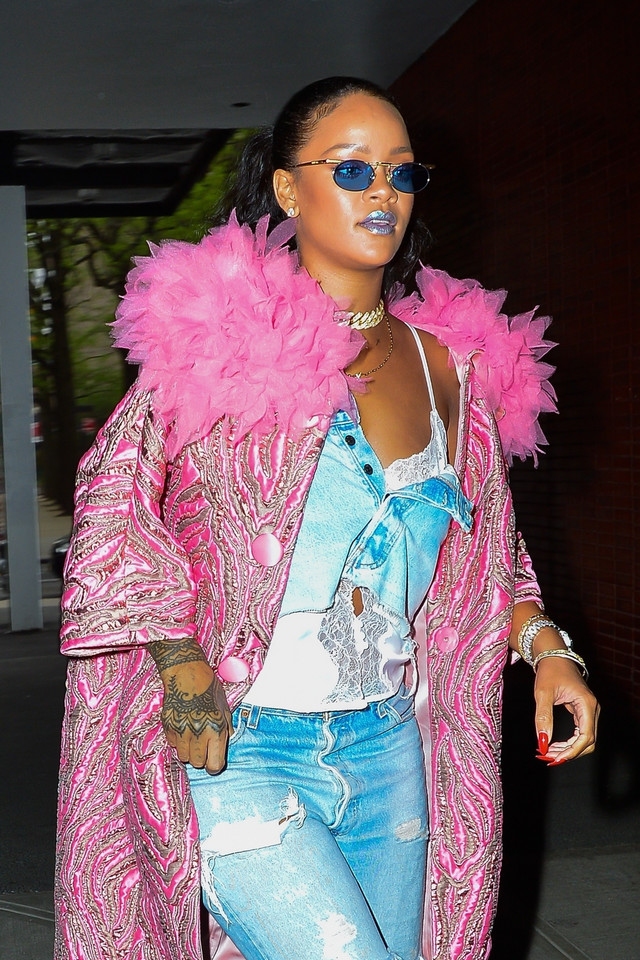 Rihanna w dwóch stylizacjach jednego dnia