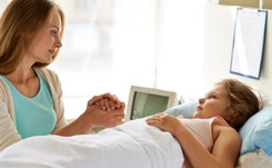 Szpitalne łóżko za darmo dla rodziców opiekujących się chorym dzieckiem