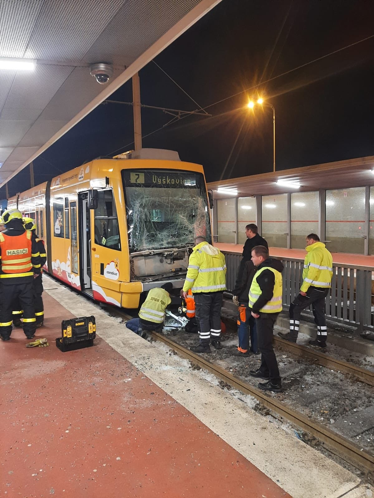 V Ostrave sa zrazili električky.